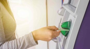 Se c’è questo nel bancomat rubano tutto: occhio alla trappola, come notarla